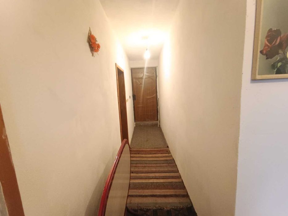 Къща за продажба в с. Габровци