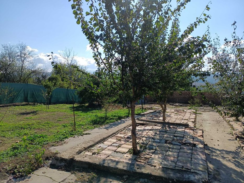 Продавам къща в село Черни Бряг, община Антоново, 64 кв.м с двор