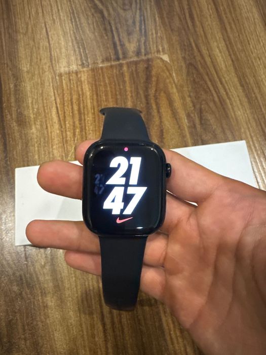 Apple watch 10/46 qora