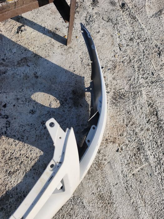 Bara fata Toyota Auris 2009-2012 face lift benzina