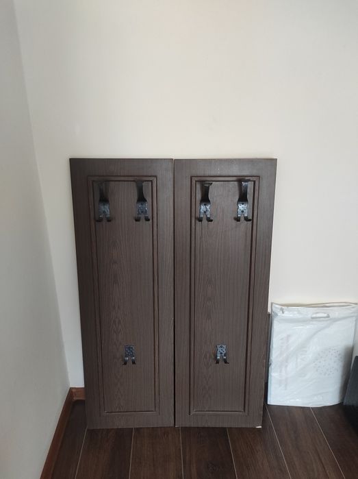 Вешалка настенная