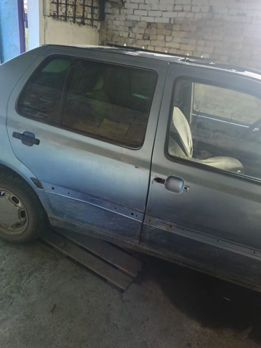 Продам машину Volkwagen
