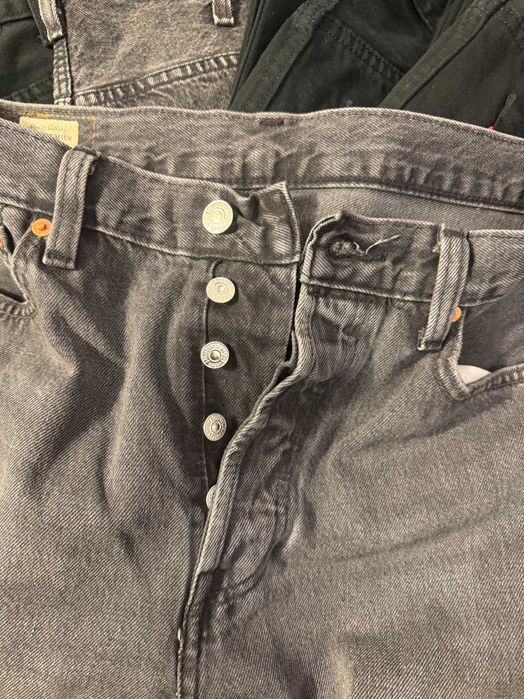 Blugi LEVI's - W33 L34 - stare impecabila !