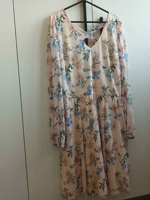 Рокля на цветя, MOHITO