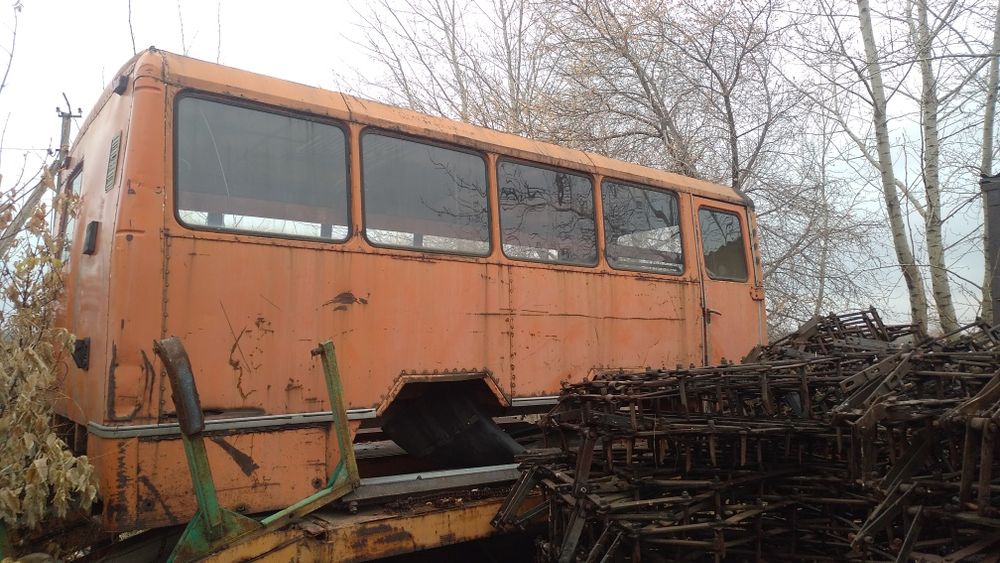 Продам будку вахтовку