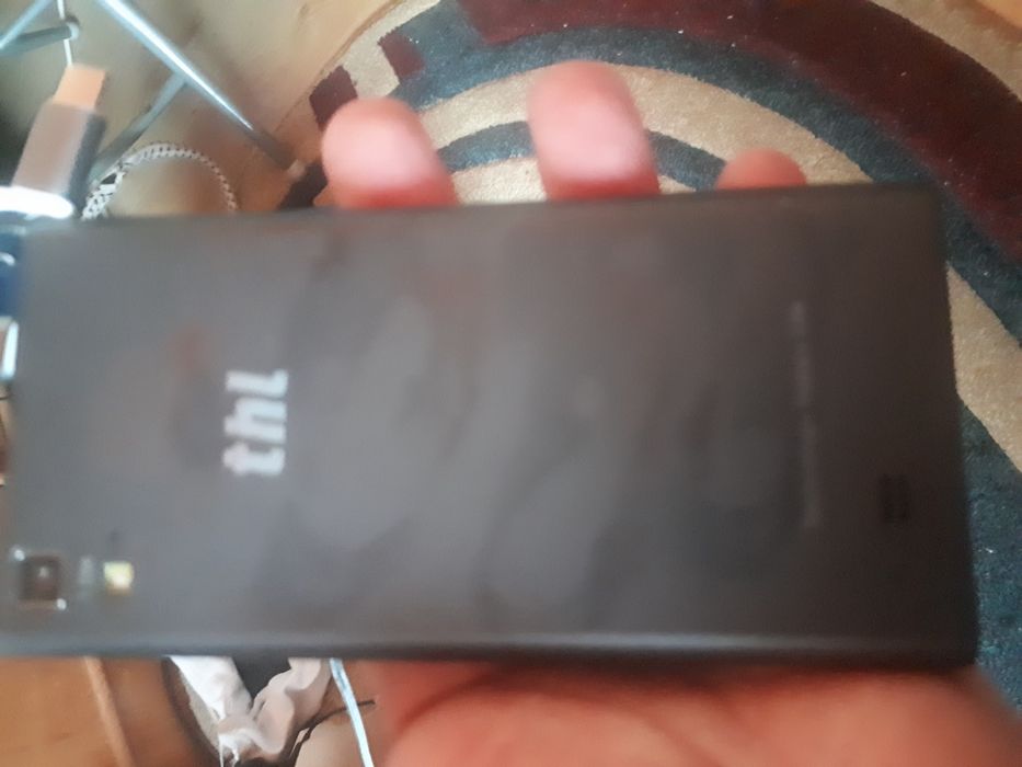 Piese THL spart ecran