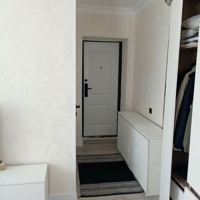 Продам однокомнатную в центре.