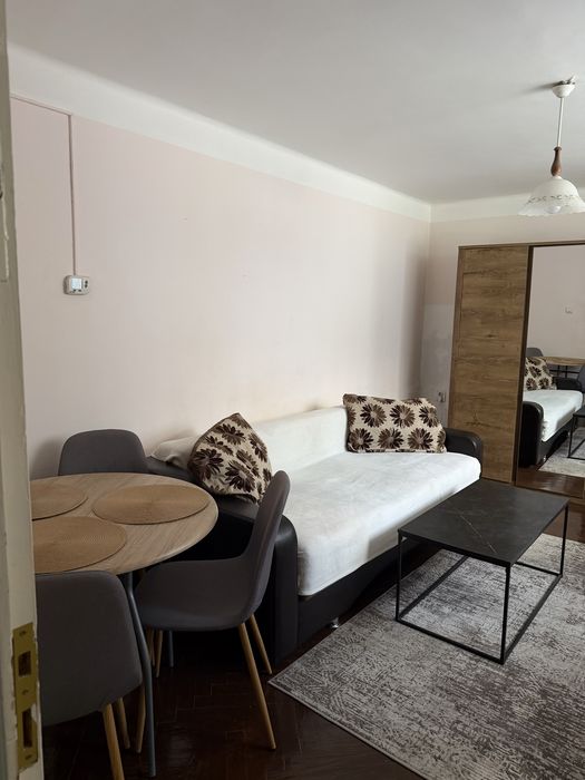 Vanzare apartament 2 camere