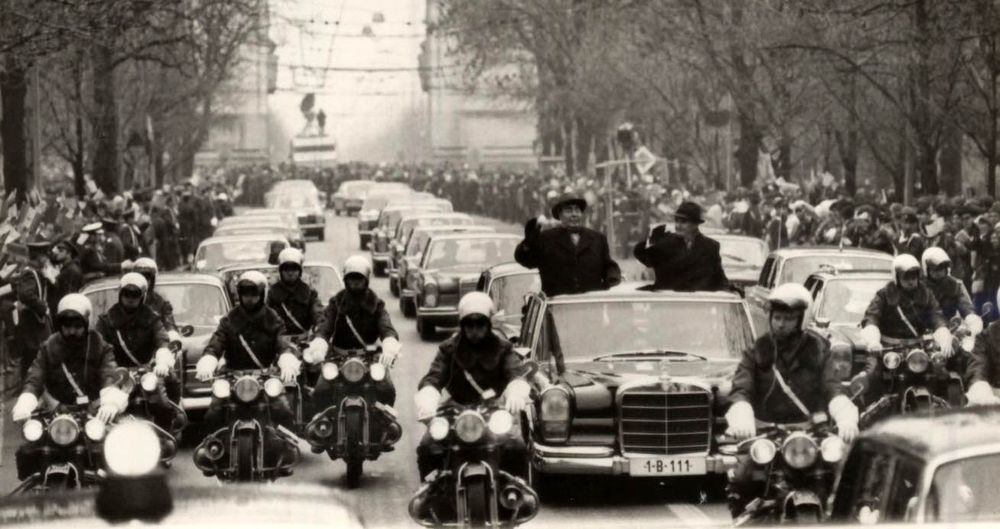 Macheta Mercedes‑Benz 600 W100 Landaulet 1:18 Ceausescu’s Car