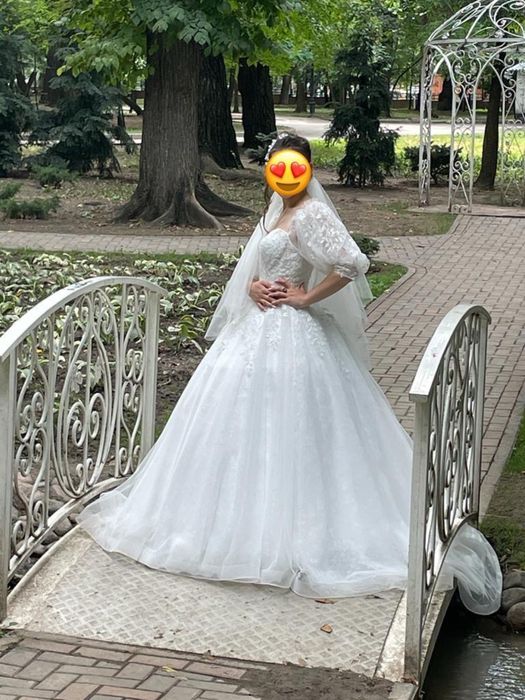 Свадебное платье