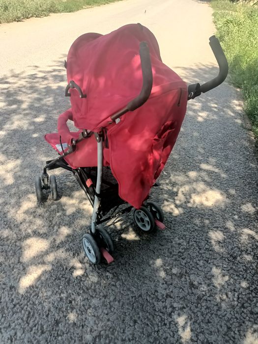 Продам прогулочную коляску