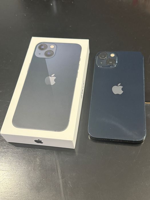 Iphone 13 черен 128 GB Запазен! Пълен комплект
