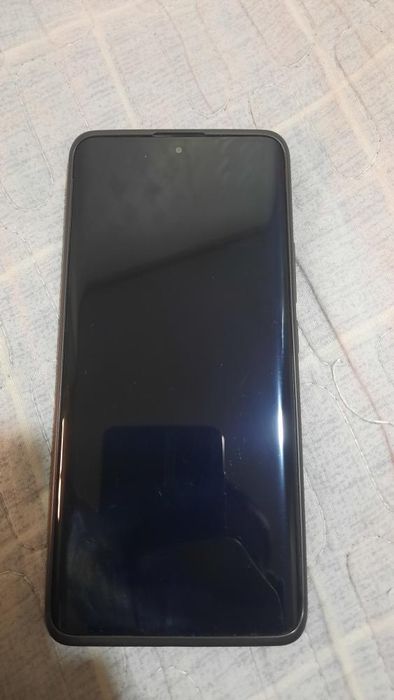 Redmi 13 pro+5G  xotira 512GB versia 12.karobka dakument bor