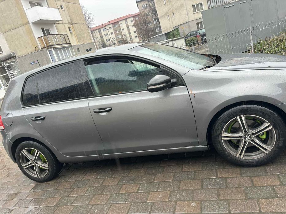 Vând wolkswagen golf 6