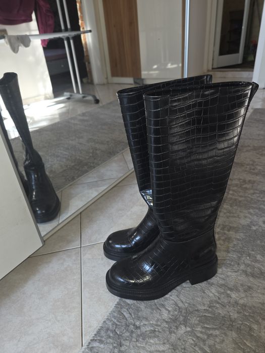 Боти, ботуши ,сникърси