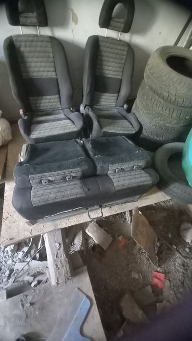 Продам сиденья б/у комплект