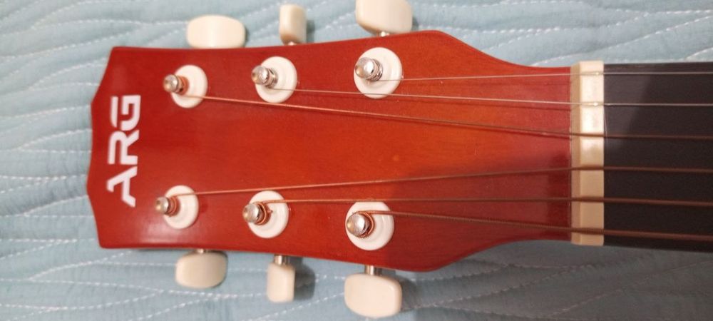 Гитара акустическая+ чехол для гитары