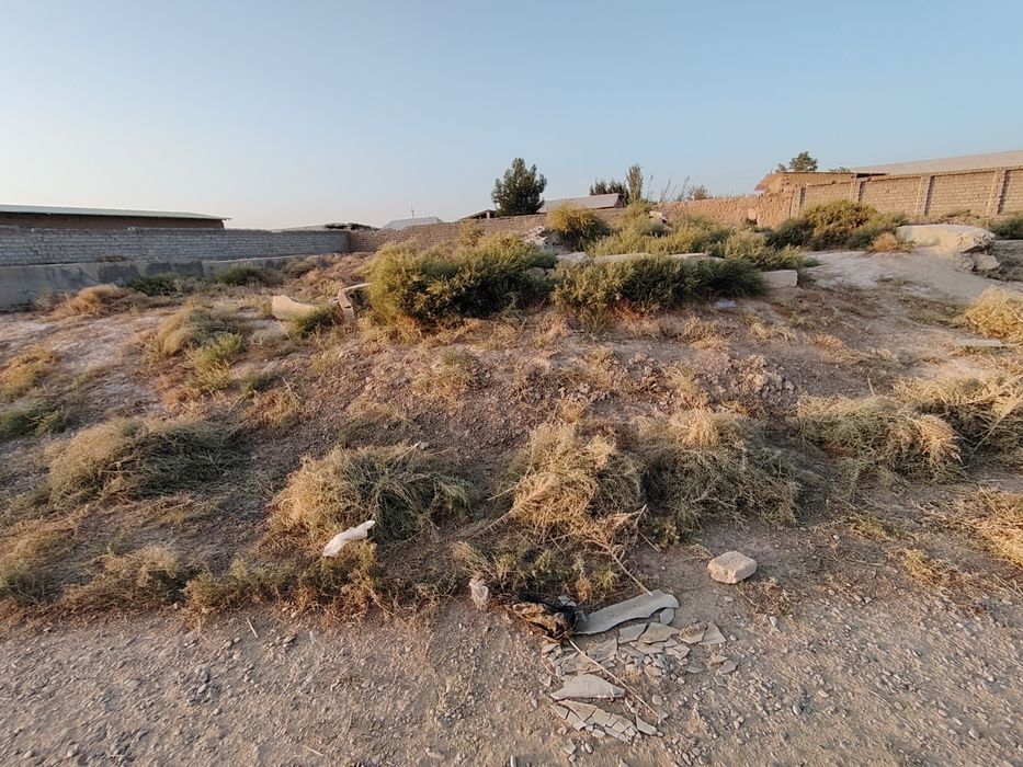 Срочнига участка сотилади!!!