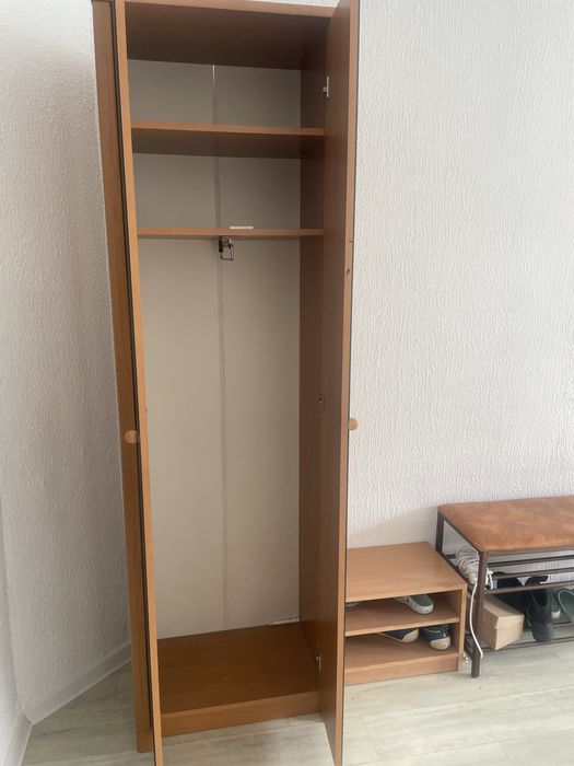 Продам шкаф в прихожую