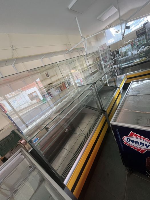 Хладилна витрина Наги-900 , Хладилни витрини 3 броя.