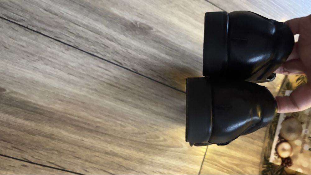 Детски официални обувки 39