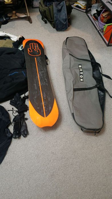 сноуборд + экипировка в идеальном состоянии
