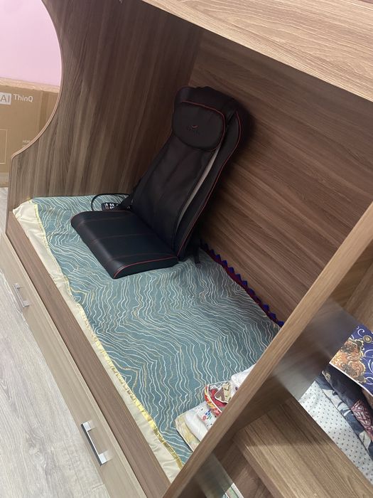 Двухъярусная кровать