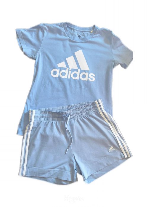 Дамски спортен сет Adidas Essentails Logo S