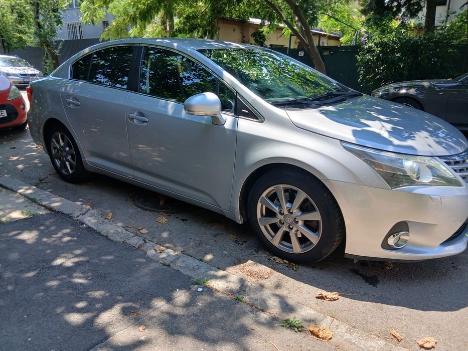 TOYOTA Avensis 2014 — imagine 2