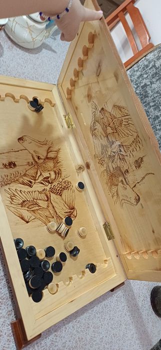 Нарды и шкатулка