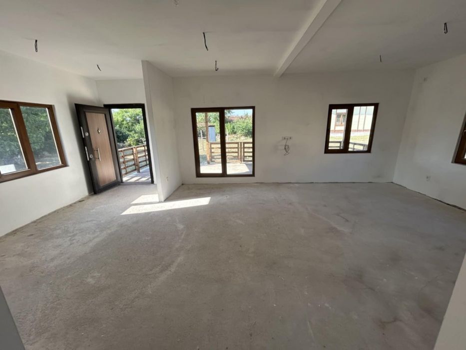 Продава се Къща в с. Пелишат, Област Плевен - 75 кв.м за 734 €/кв.м - Снимка #5