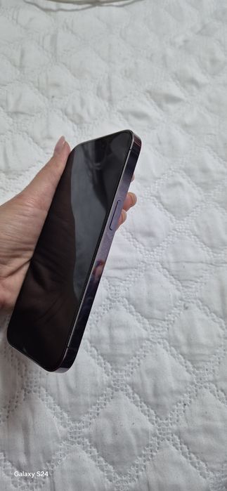 IPhone 14 pro purple