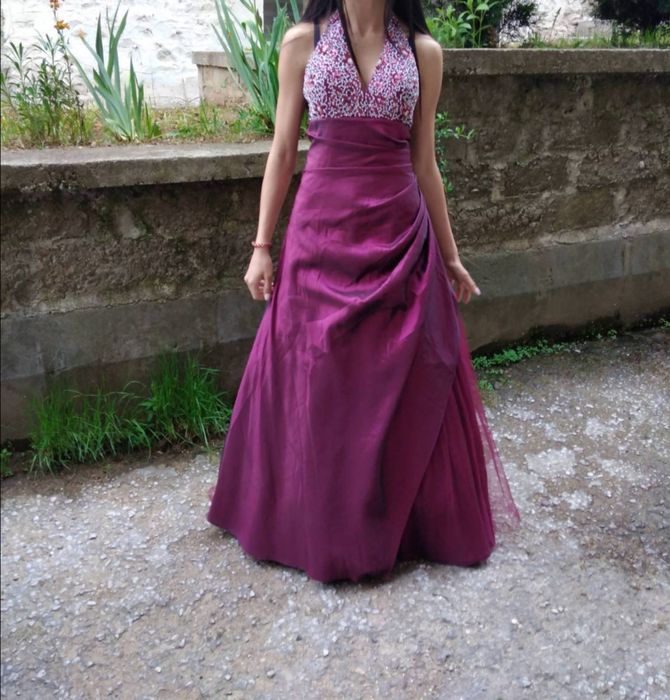 Официална,бална  рокля на марката  MAGIC NIGHTS