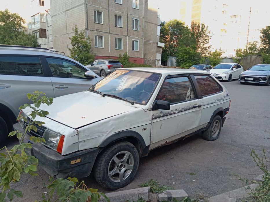 Жигули ваз 2108  .