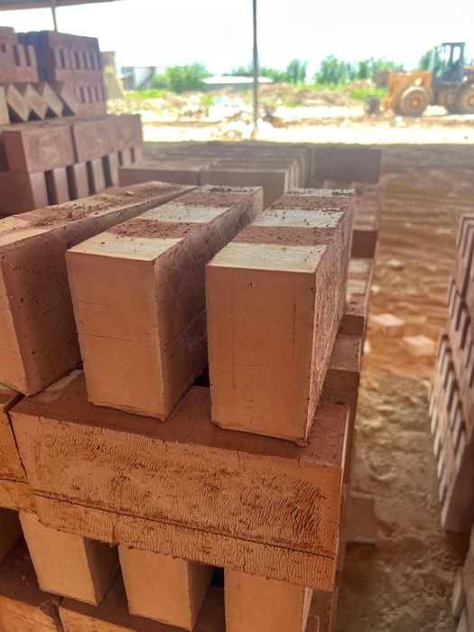 Красно-жённый кирпич марки м-150