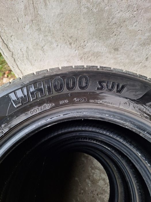 Anvelope iarna 225 65 17