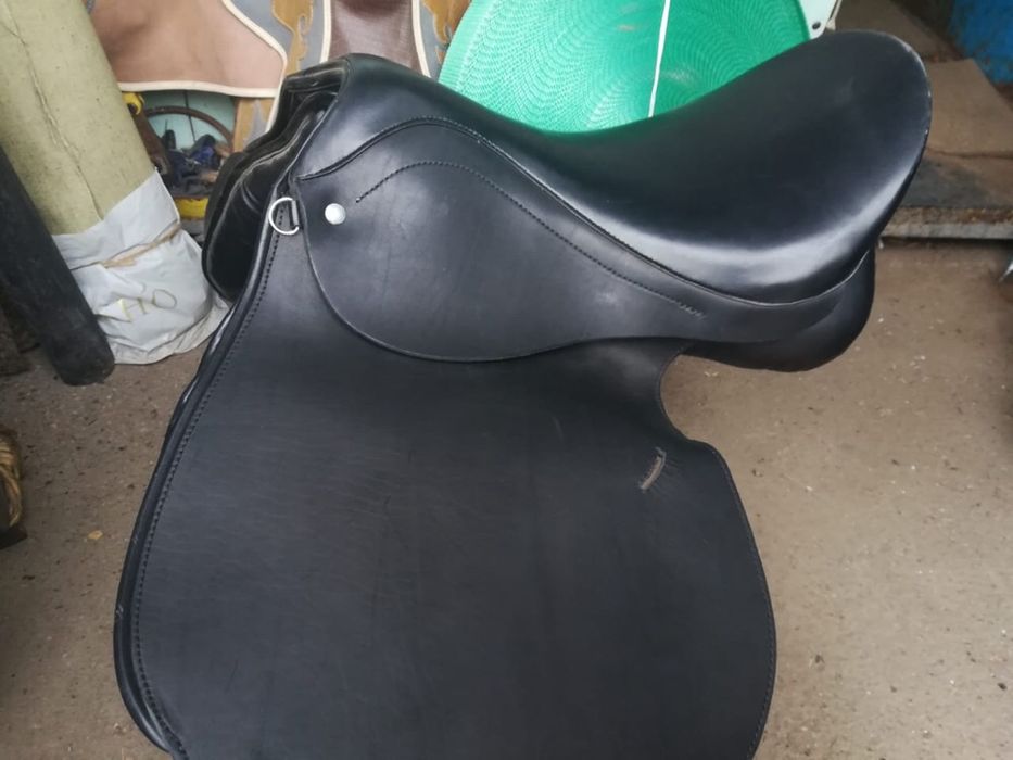 Сёдла,уздечки,хомуты