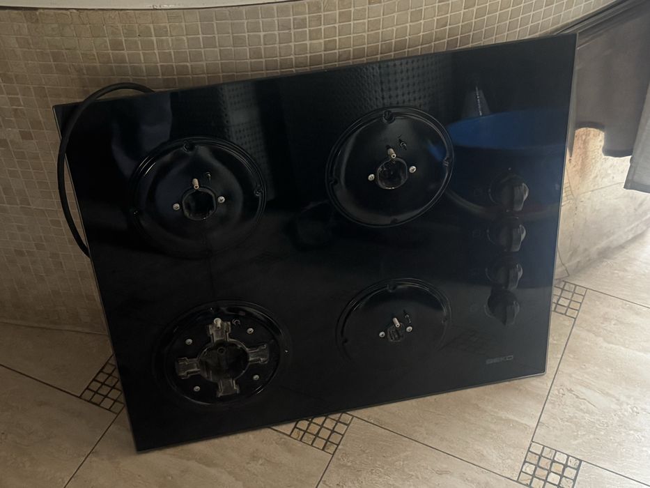 варочная поверхность BEKO со всеми крышками