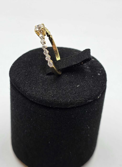 Inel Aur 18K cu diamante