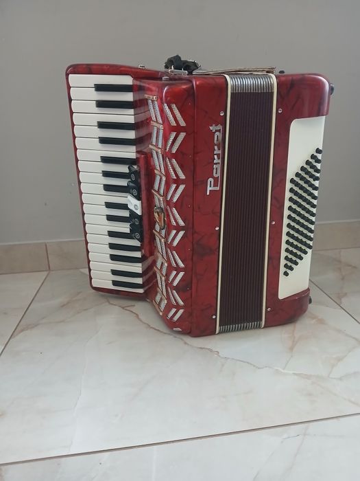 Vand acordeon Parrot