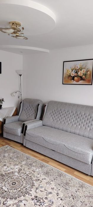 Casa cu etaj zona centrala in Cucorani