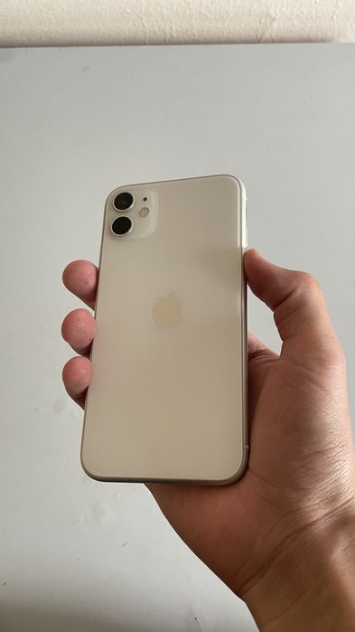 Iphone 11 sotiladi srochna