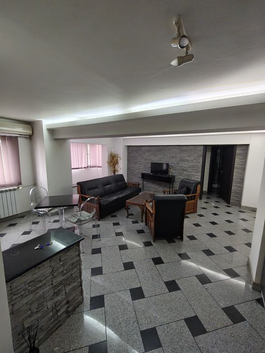 Închiriez apartament de 2 camere moșilor 268