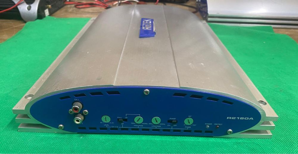 Amplificator auto Rodek R 2180A -2 canale 625W-USA