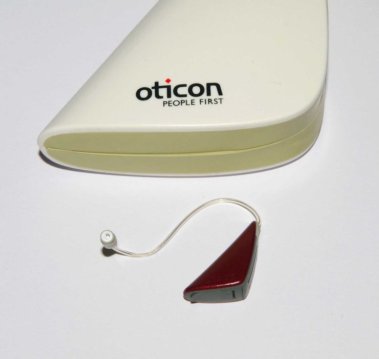 Слухови апаратчета Oticon Delta RIC hearing aid, две двойки апарати