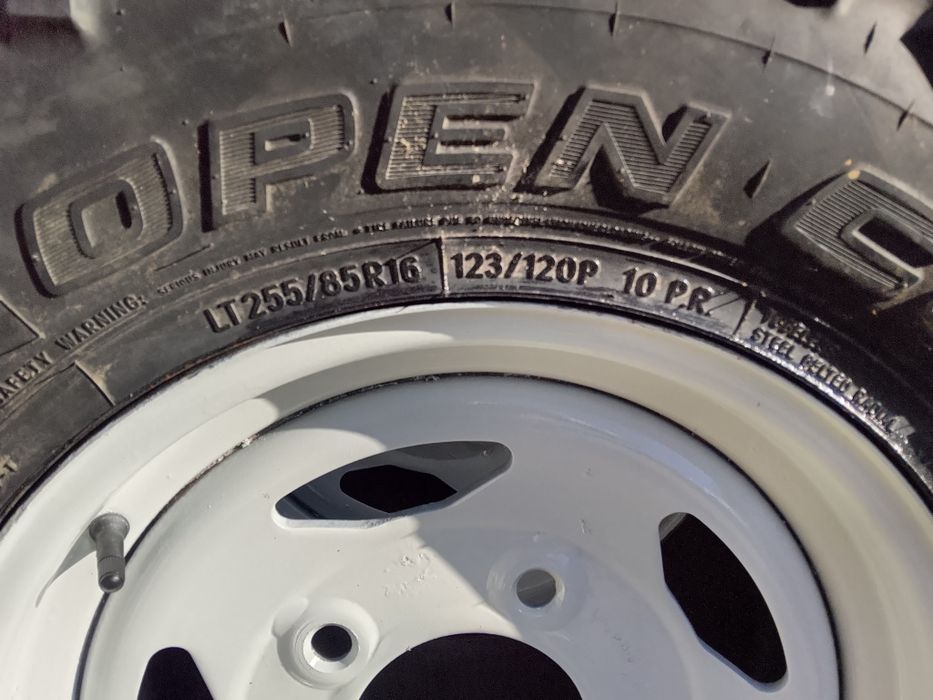 255 85 16 Toyo гуми джанти 5x165.1 R16  land Rover defender discovery 1