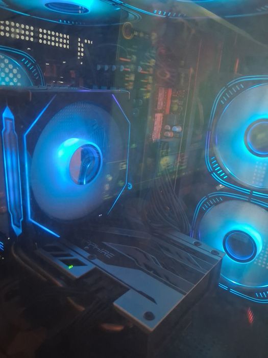 PC gaming folosit 4 luni