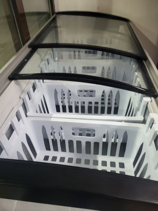 Продам морозильник