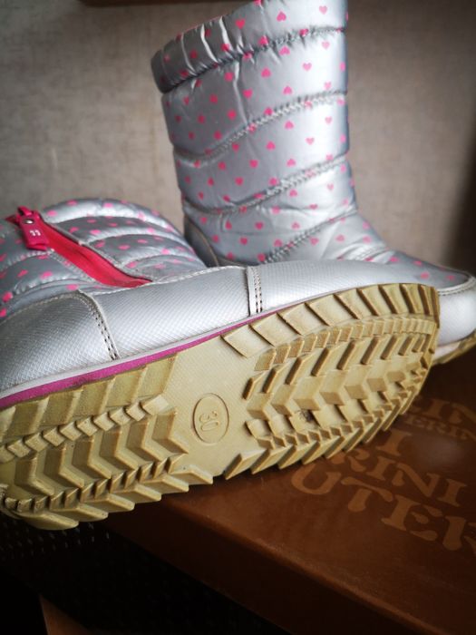 Сапожки зимние на девочку