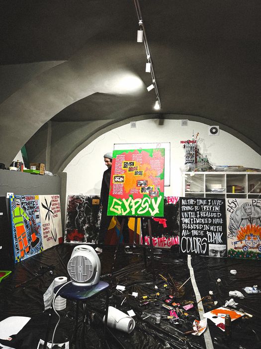 Продаются картины британского художника